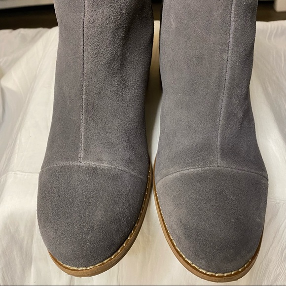 Toms Esme Iron Grey Suede & Jacquard Boots Women’s 6 Like New - Picture 6 of 14